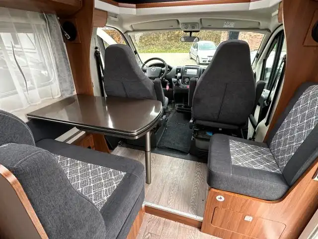 HOBBY OPTIMA DE LUXE V 65 GE